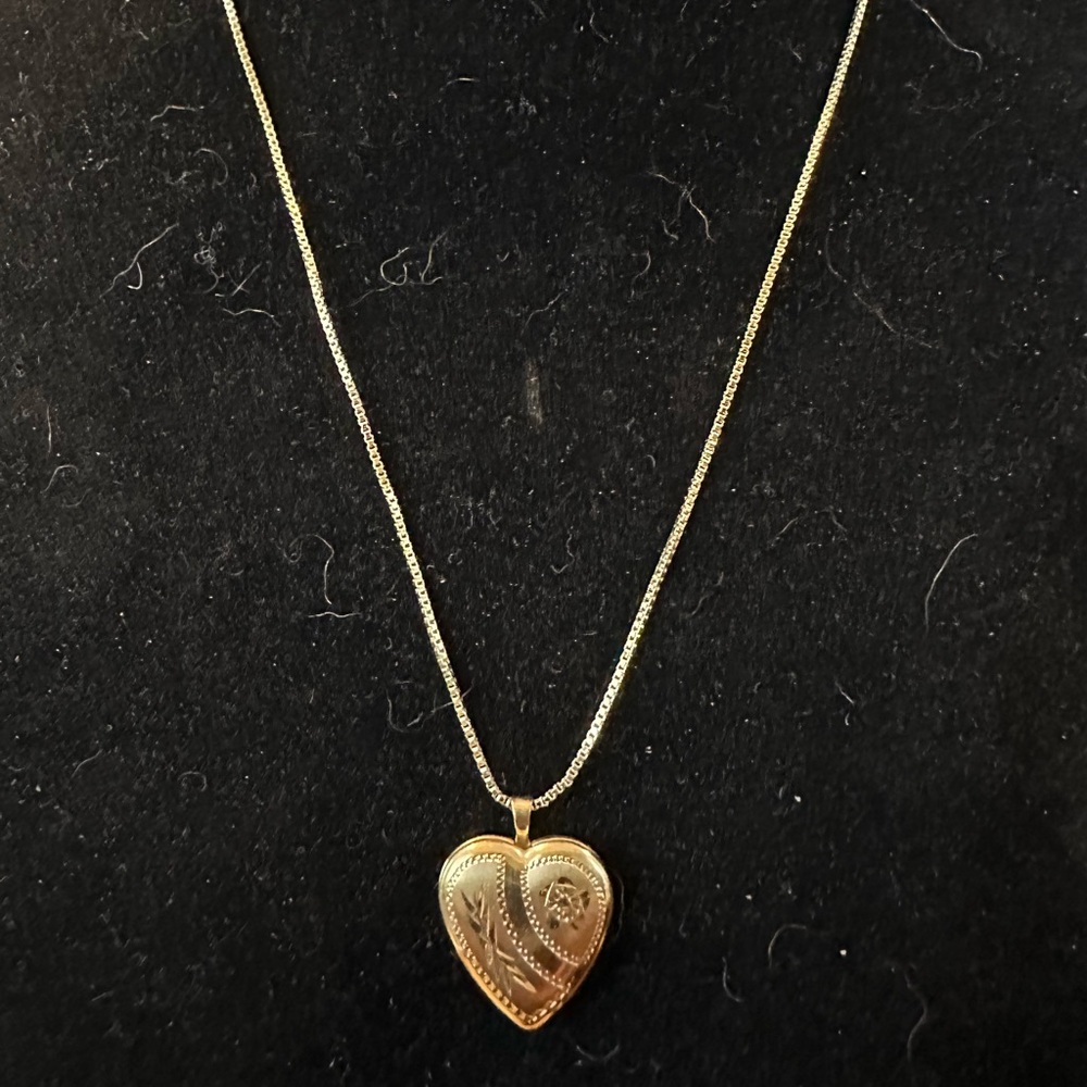 Gold Filled Heart Locket with 17 inch necklace